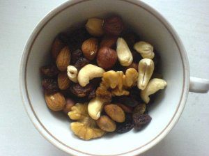 snacks-nuts-teacup-2
