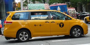 99_Toyota_Sienna_(NYC_Taxi)_(15283757172)